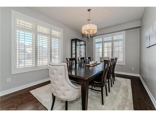 60 Springbreeze Heights, Hamilton, ON - Indoor Photo Showing Dining Room