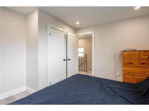 68 Harrison Avenue, Hamilton, ON - Indoor Photo Showing Bedroom