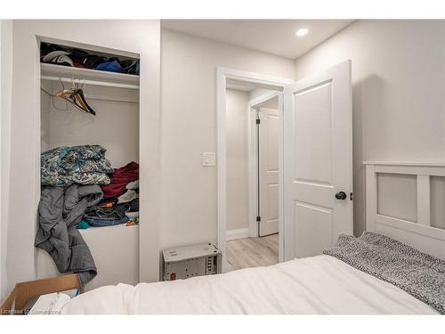 68 Harrison Avenue, Hamilton, ON - Indoor Photo Showing Bedroom