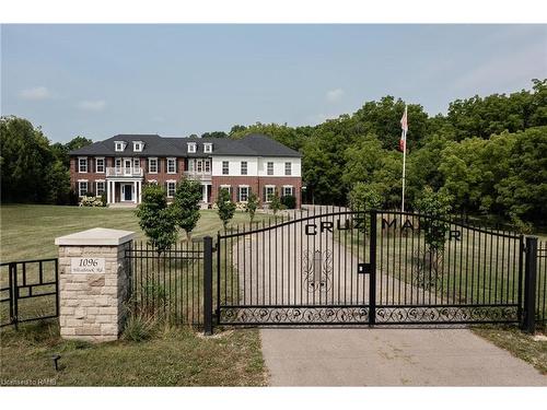 1096 Westbrook Road, Hamilton, ON - Outdoor