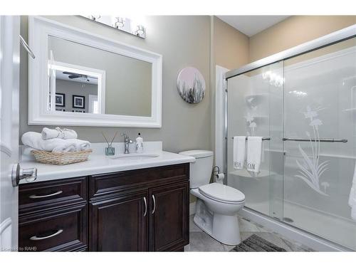 1096 Westbrook Road, Hamilton, ON - Indoor Photo Showing Bathroom