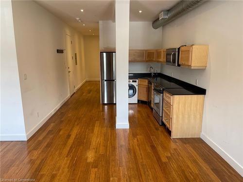 204-193 King Street E, Hamilton, ON - Indoor Photo Showing Kitchen