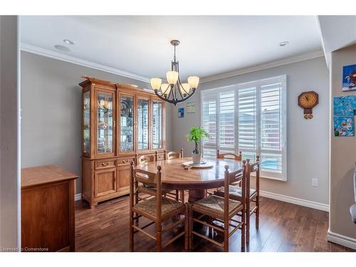 24 Spartan Avenue, Stoney Creek, ON - Indoor Photo Showing Dining Room