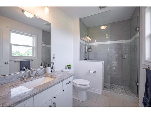 75091 45 Regional Road, Wellandport, ON - Indoor Photo Showing Bathroom