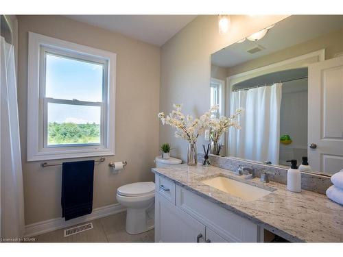 75091 45 Regional Road, Wellandport, ON - Indoor Photo Showing Bathroom