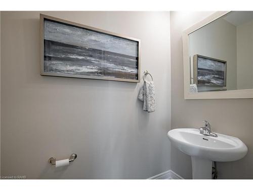 75091 45 Regional Road, Wellandport, ON - Indoor Photo Showing Bathroom