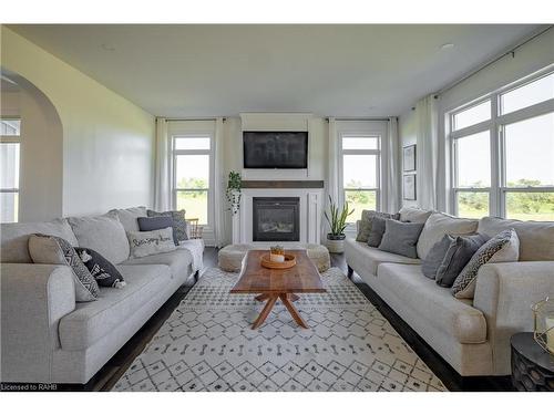 75091 45 Regional Road, Wellandport, ON - Indoor Photo Showing Living Room With Fireplace