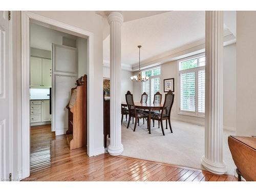 65-1267 Dorval Drive, Oakville, ON - Indoor Photo Showing Dining Room