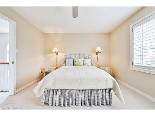 65-1267 Dorval Drive, Oakville, ON - Indoor Photo Showing Bedroom