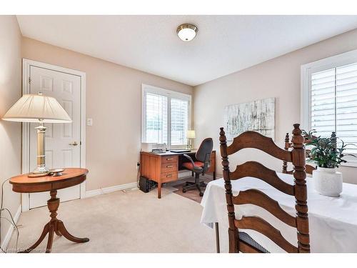 65-1267 Dorval Drive, Oakville, ON - Indoor Photo Showing Bedroom