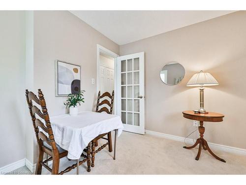 65-1267 Dorval Drive, Oakville, ON - Indoor Photo Showing Dining Room