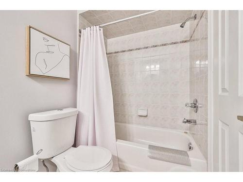 65-1267 Dorval Drive, Oakville, ON - Indoor Photo Showing Bathroom