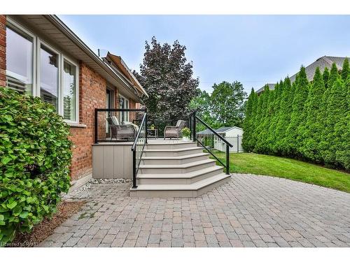 1086 Sturbridge Drive, Burlington, ON 