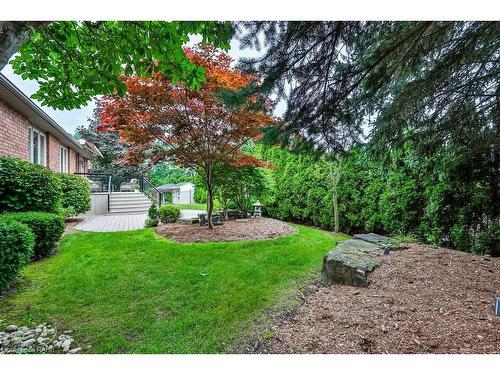 1086 Sturbridge Drive, Burlington, ON 