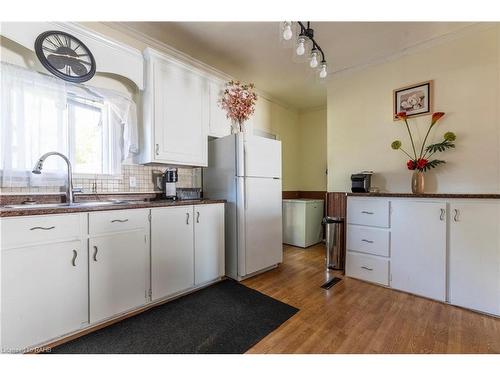 67 Beechwood Avenue, Hamilton, ON - Indoor Photo Showing Kitchen