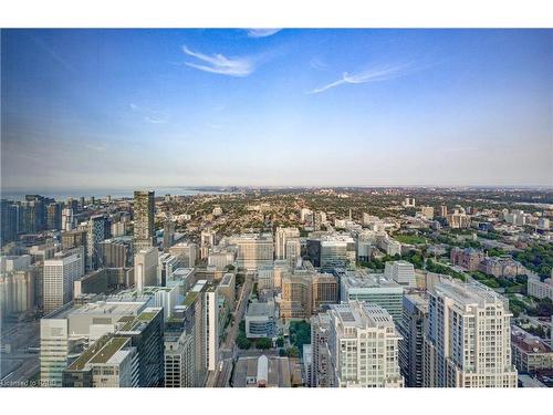 7116-388 Yonge Street, Toronto, ON - Outdoor With View