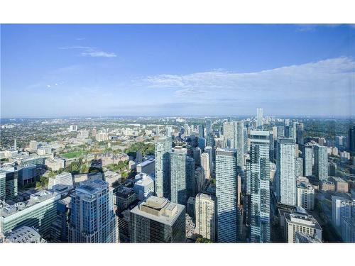 7116-388 Yonge Street, Toronto, ON - Outdoor With View