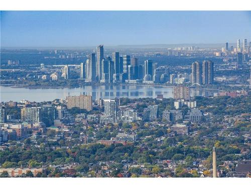 7116-388 Yonge Street, Toronto, ON - Outdoor With View