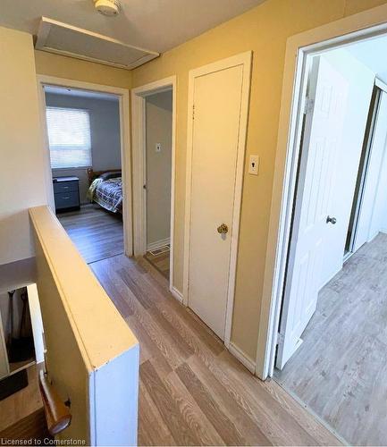 383 East 22Nd Street, Hamilton, ON - Indoor Photo Showing Laundry Room