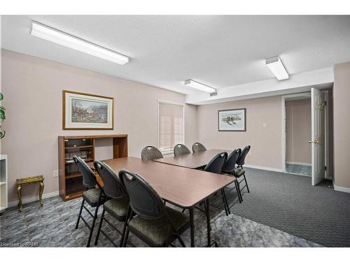 D307-216 Plains Road W, Burlington, ON - Indoor Photo Showing Dining Room