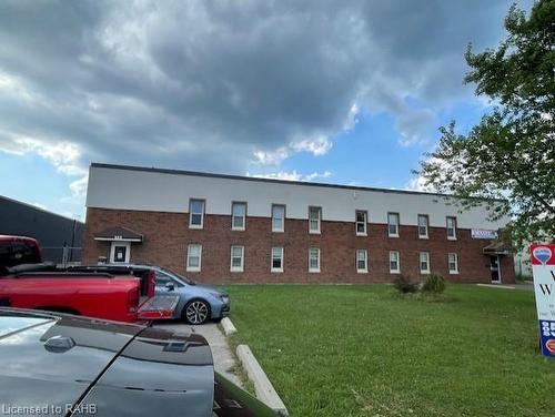 345 Dosco Drive, Stoney Creek, ON 