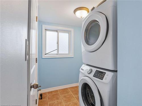 149 Park Lane, Caledonia, ON - Indoor Photo Showing Laundry Room