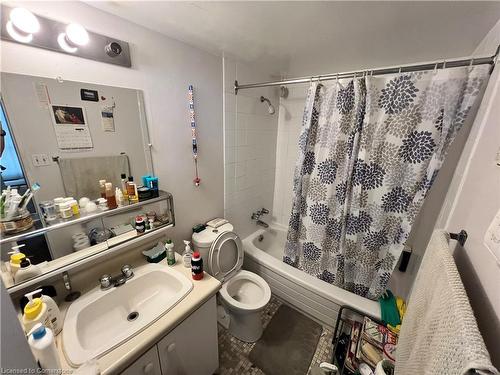 701-150 Charlton Avenue E, Hamilton, ON - Indoor Photo Showing Bathroom