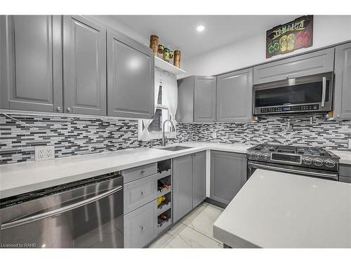 177 Maplewood Avenue, Hamilton, ON - Indoor Photo Showing Kitchen With Upgraded Kitchen