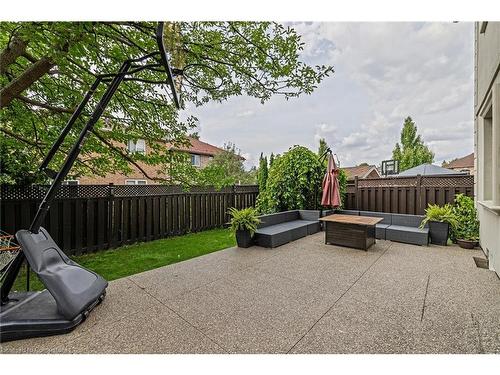 71 Stonepine Crescent, Hamilton, ON - Outdoor