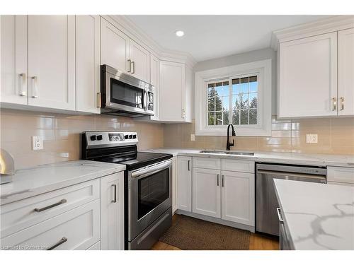 6146 Monterey Avenue, Niagara Falls, ON - Indoor Photo Showing Kitchen With Stainless Steel Kitchen