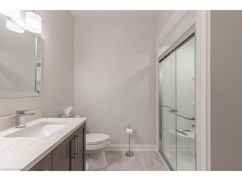 14 Campbell Street, Thorold, ON - Indoor Photo Showing Bathroom