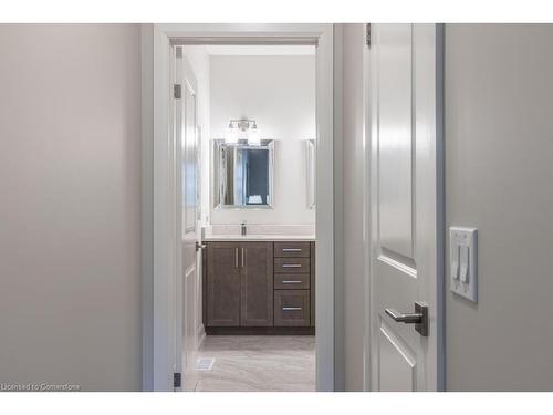 14 Campbell Street, Thorold, ON - Indoor Photo Showing Bathroom