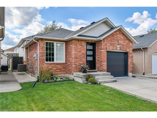 23 Holyoake Drive, Stoney Creek, ON - Outdoor With Facade