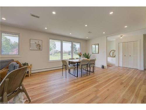 368 Rock Chapel Road, Dundas, ON - Indoor Photo Showing Dining Room