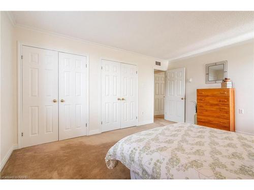 305-150 Wilson Street W, Ancaster, ON - Indoor Photo Showing Bedroom