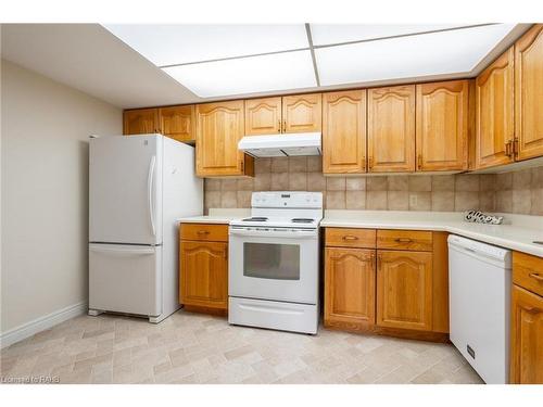 305-150 Wilson Street W, Ancaster, ON - Indoor Photo Showing Kitchen