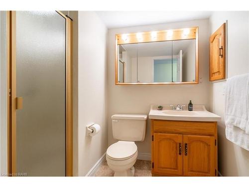 305-150 Wilson Street W, Ancaster, ON - Indoor Photo Showing Bathroom