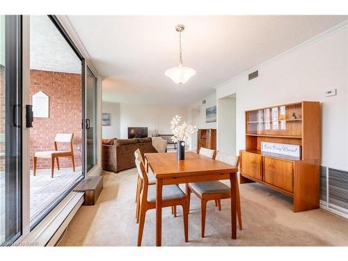 305-150 Wilson Street W, Ancaster, ON - Indoor Photo Showing Dining Room