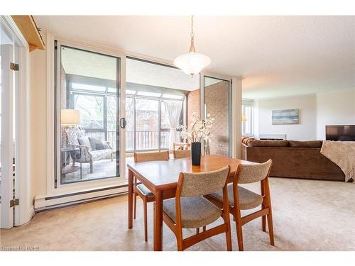 305-150 Wilson Street W, Ancaster, ON - Indoor Photo Showing Dining Room