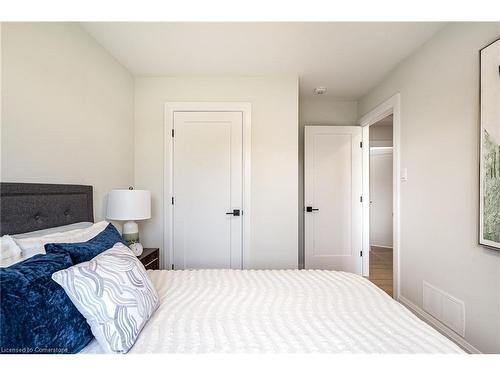 71 Fernridge Common, St. Catharines, ON - Indoor Photo Showing Bedroom