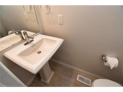 4-30 Times Square Boulevard, Stoney Creek, ON - Indoor Photo Showing Bathroom