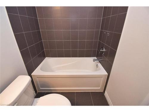 4-30 Times Square Boulevard, Stoney Creek, ON - Indoor Photo Showing Bathroom