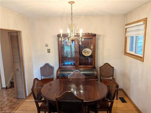 14 Calvert Avenue, Hamilton, ON - Indoor Photo Showing Dining Room