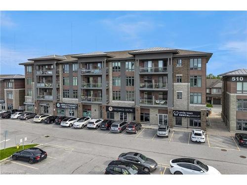 209-520 North Service Road, Grimsby, ON - Outdoor With Balcony With Facade