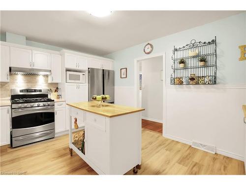 1954 Grayson Avenue, Fort Erie, ON - Indoor Photo Showing Kitchen