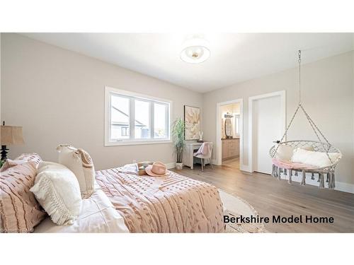 4 Hilborn Street, Plattsville, ON - Indoor Photo Showing Bedroom