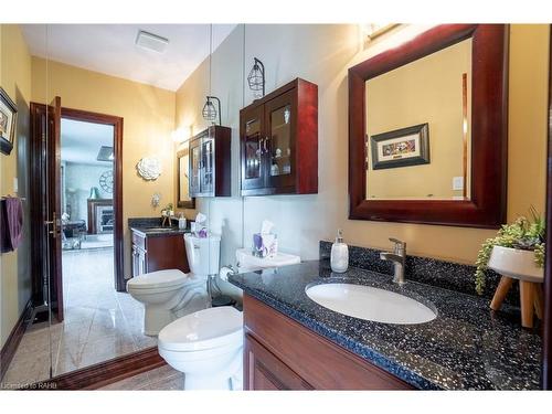 7775 St. Augustine Crescent, Niagara Falls, ON - Indoor Photo Showing Bathroom