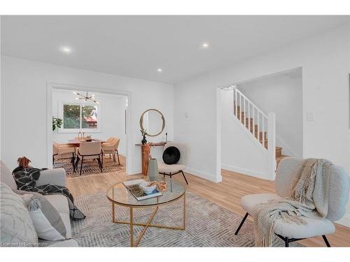 13 Delsey Street, Dundas, ON - Indoor Photo Showing Living Room