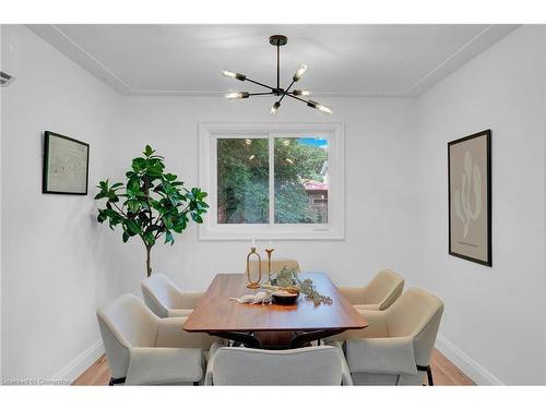 13 Delsey Street, Dundas, ON - Indoor Photo Showing Dining Room