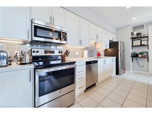 912-112 King Street E, Hamilton, ON - Indoor Photo Showing Kitchen